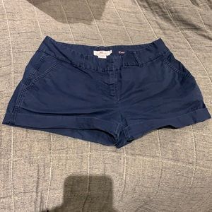 Vineyard vines navy blue cotton shorts. Size 4